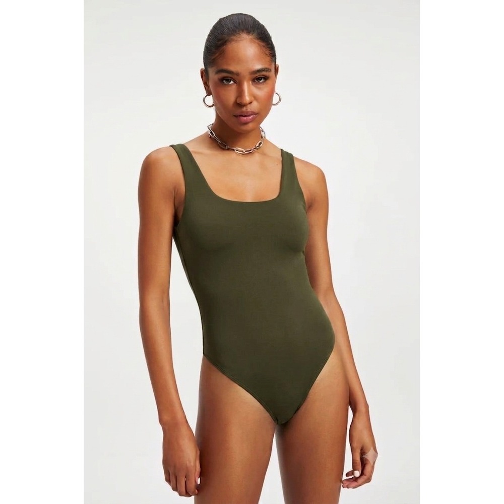 Good American Essential Scoop Neck‎ Bodysuit Fatigue Olive Green  M